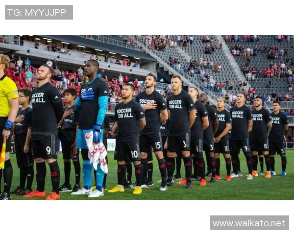 哥伦布机员与华盛顿联的精彩对决展现足球魅力与团队精神